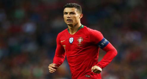 تقرير: رونالدو مستاء من عدم اختياره كأفضل لاعب في نهائي أمم أوروبا